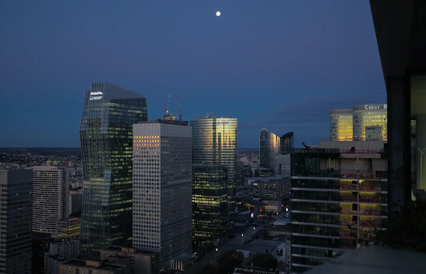 La Defense vue de Courbevoie — Désinfection Courbevoie
