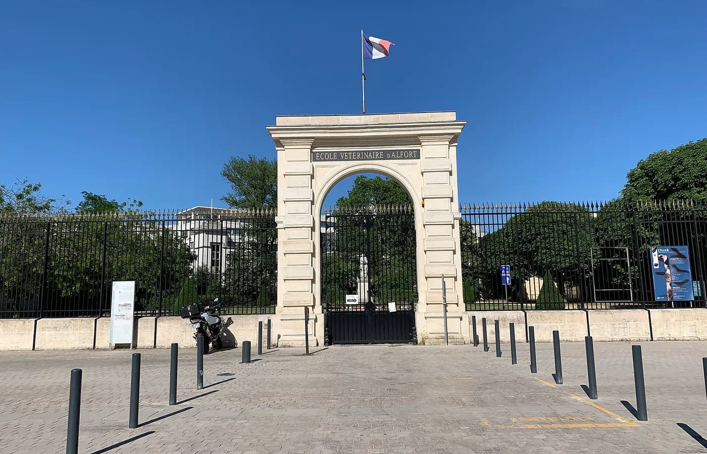 École nationale vétérinaire d'Alfort — Désinfection Maisons-Alfort