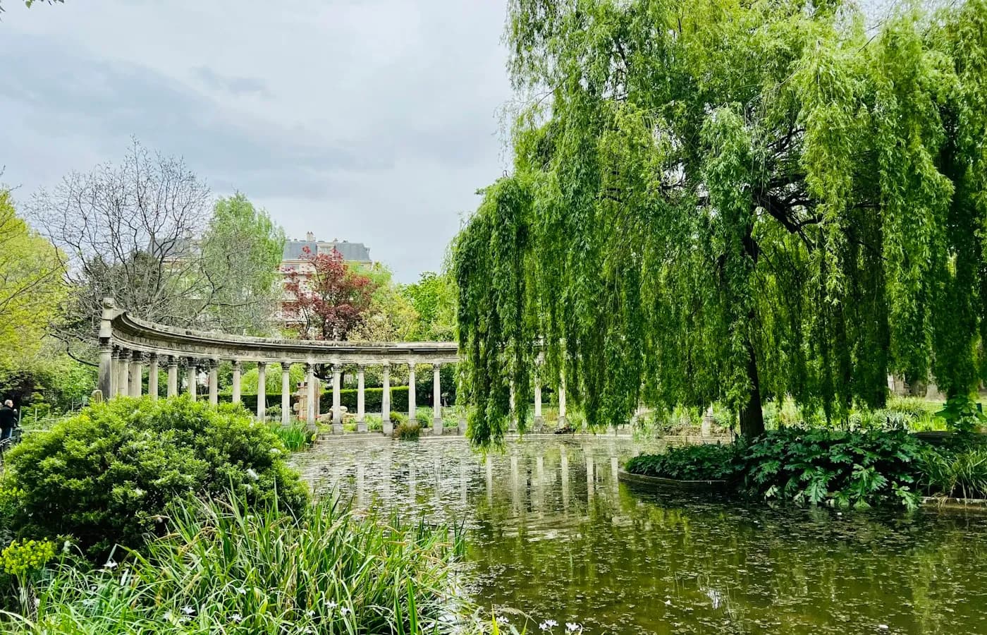 Parc Monceau colonnade — Désinfection Paris 17e