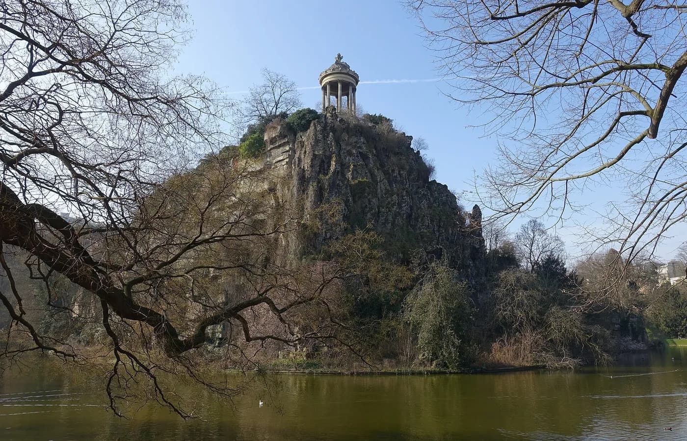 Parc des Buttes-Chaumont — Désinfection Paris 19e