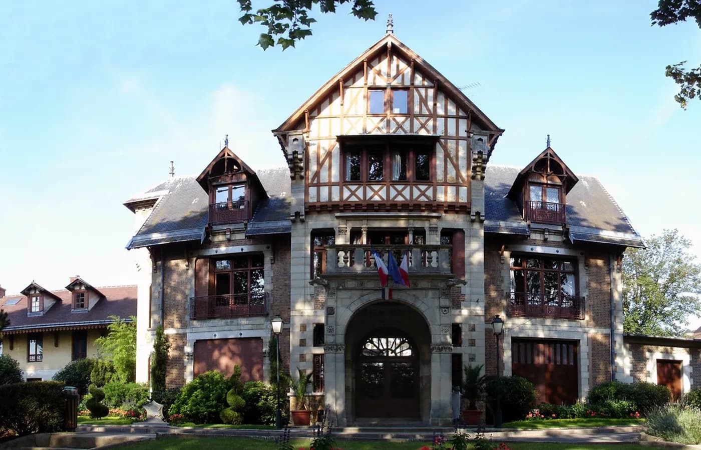 Hôtel de Ville de Sarcelles — Désinfection Sarcelles